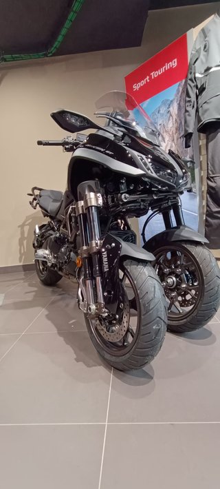 YAMAHA NIKEN GT