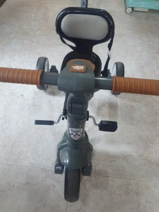 Triciclo para bebé