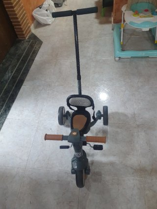 Triciclo para bebé