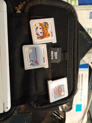 Nintendo 3DS Blanca + 3 Juegos + Tarjeta