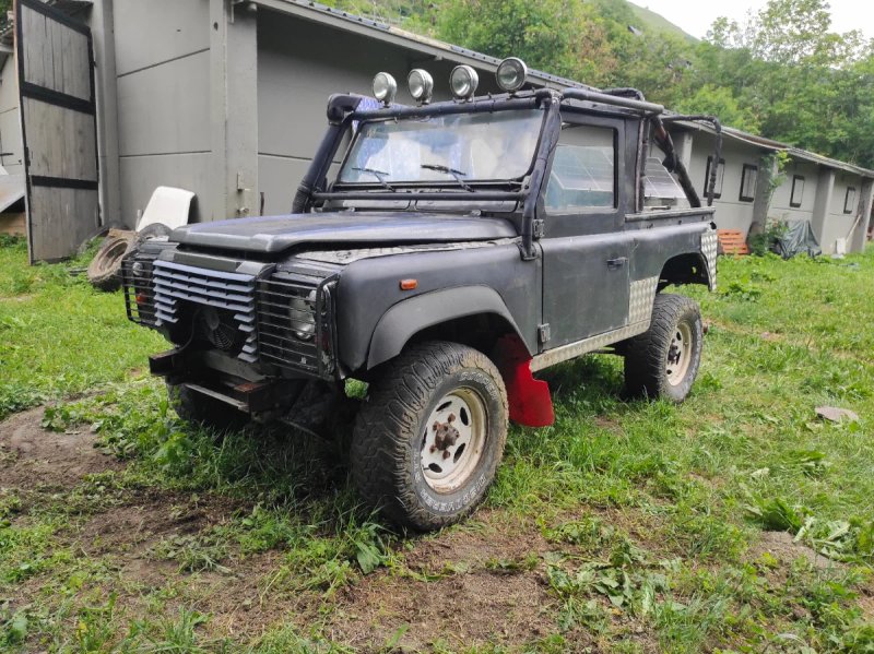 Land Rover Defender 2001 - foto 1