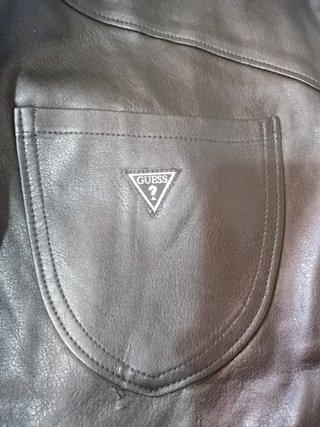 Regalo GUESS 55€ pantalones