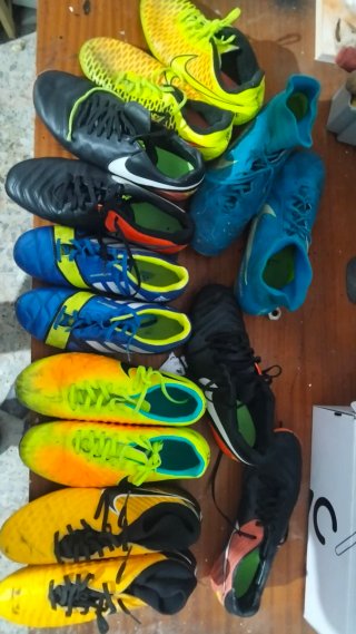 Botas futbol usadas números 37'5-37-41-42-42'5