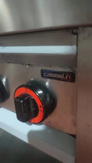 Cocina Industrial 6 Fuegos caselin 2 mano