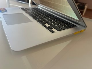 MacBook Air i5 8GB