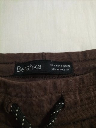Pantalones cortos Bershka marrones