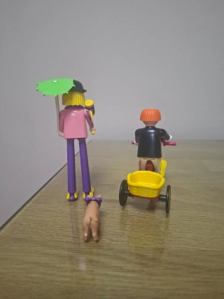 Figuras Payaso con Triciclo y Cerdo