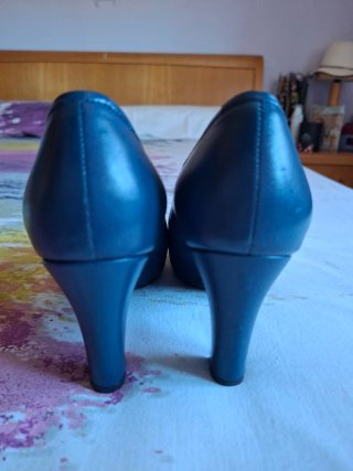 Zapatos de tacón Unisa piel azul