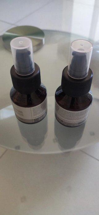 2 flaconi olio barba "insight man" nuovo mai usato