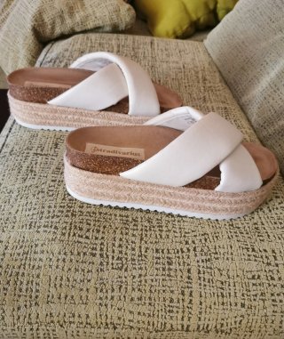 Sandalias plataforma Stradivarius mujer
