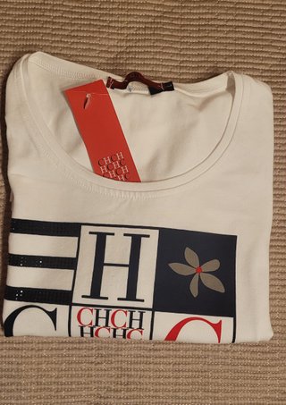 Camiseta Carolina Herrera