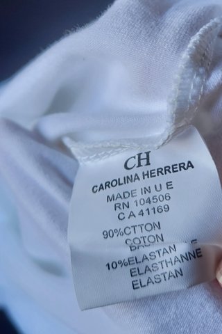 Camiseta Carolina Herrera