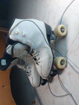 Patines 4 ruedas talla 38