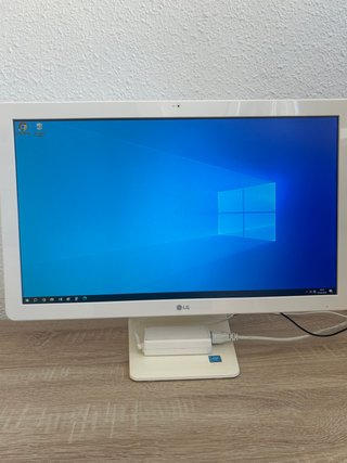 Todo En Uno LG 22v24 4GB RAM