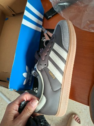 Zapatillas Adidas Samba Marrones y Grises