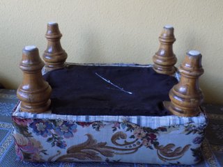 Reposapiés/Escabel Tapizado Floral