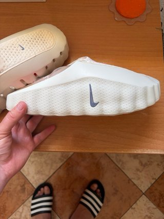 Sandalias Nike Blancas y Beige, Talla 43