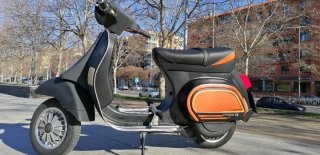Vespa 75fl Negra y Naranja