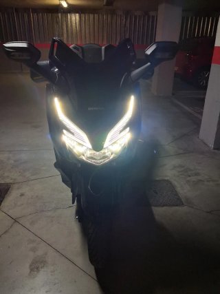 Honda Forza 125 Negra
