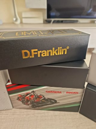 Cajas vacías gafas Ray-Ban, D.Franklin, Carrera
