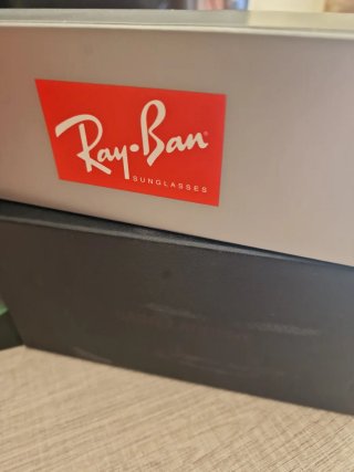 Cajas vacías gafas Ray-Ban, D.Franklin, Carrera