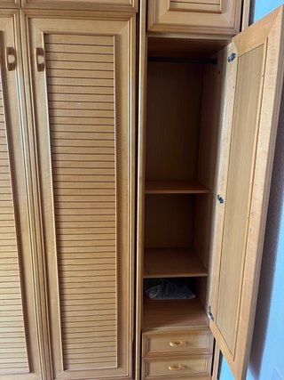 Armario de madera con camas. Venta en persona