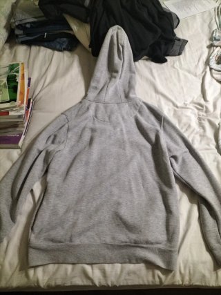 Chaqueta con cremallera gris sin usar