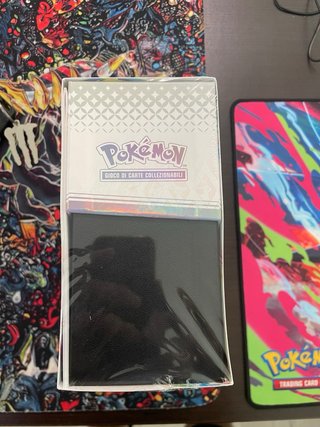 Pokémon ETB Scarlatto & Violetto - Evoluzioni Pris