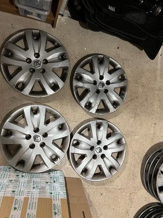4 Tapacubos Renault 16 5 Agujeros Originales