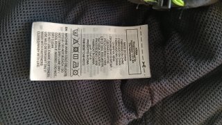 Chaqueta deportiva Adidas negra y verde