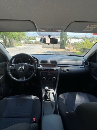 Mazda 3 único propietario etiqueta C
