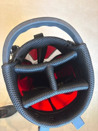 Bolsa de golf Wilson con trípode