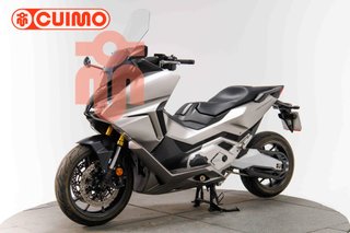 HONDA FORZA 750