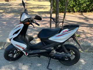Yamaha Aerox YQ50 Scooter Automático