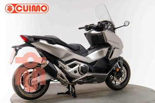 HONDA FORZA 750