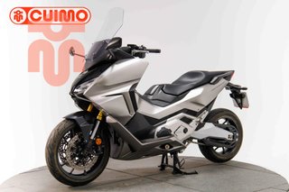 HONDA FORZA 750