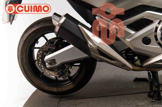 HONDA FORZA 750