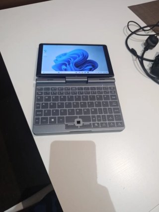 Mini portátil táctil gris nuevo