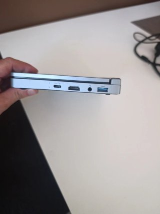 Mini portátil táctil gris nuevo