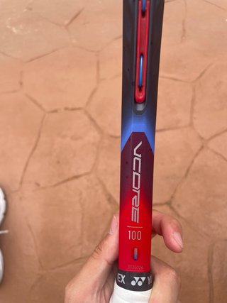 Raqueta Yonex Vcore 100 2023