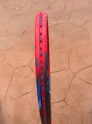 Raqueta Yonex Vcore 100 2023