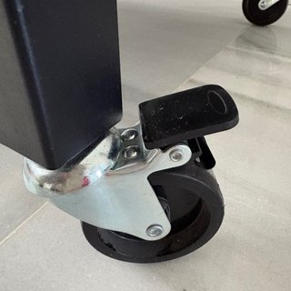 Armario Metálico Ikea con Ruedas (gama BROR)