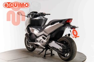 HONDA FORZA 750
