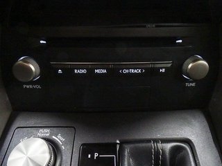 Lexus NX   2.5 300h Business 2WD
