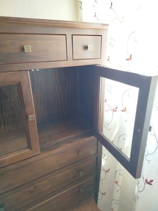 Mueble Comedor de madera y Cristal