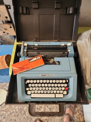 Olivetti Studio 46 Máquina de Escribir Azul