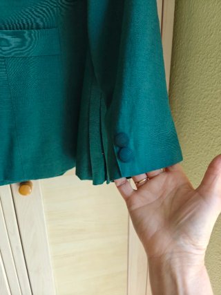 Traje Chaqueta, falda , Arlie Shan verde