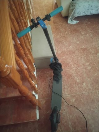 Patinete Eléctrico Negro con batería externa extra