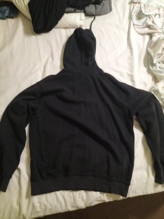 Sudadera con cremallera negra