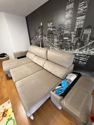 Sofá chaise longue beige tela, se hace sofá cama.